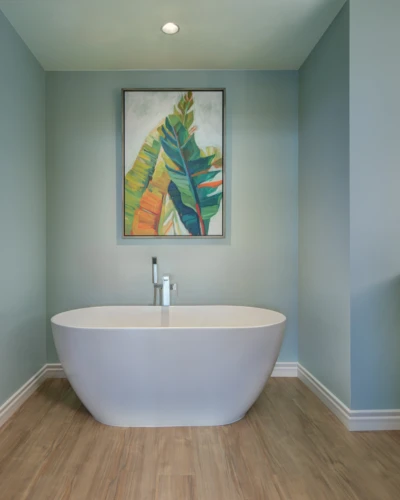 King Suite Bath